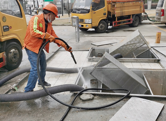 本号镇隔油池清理